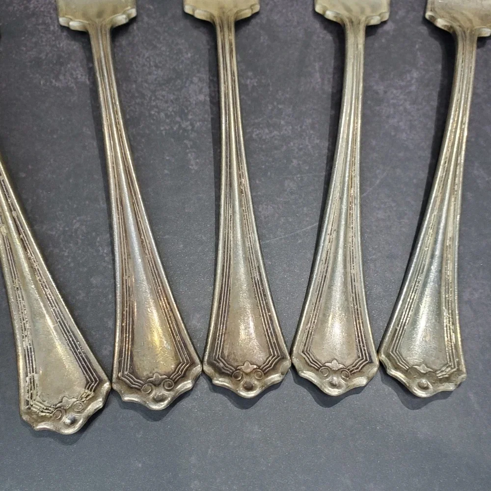 Set of 5 Vintage WM A Rogers Silverplate Raleigh Dinner Forks Geometric Design